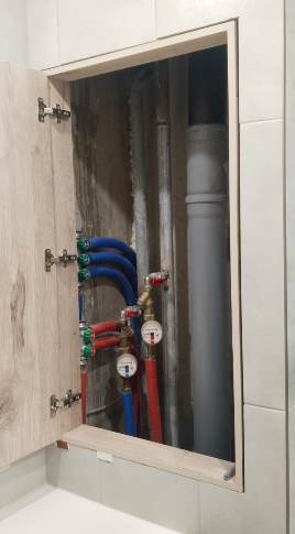 сантехнические дверцы в туалет 1б